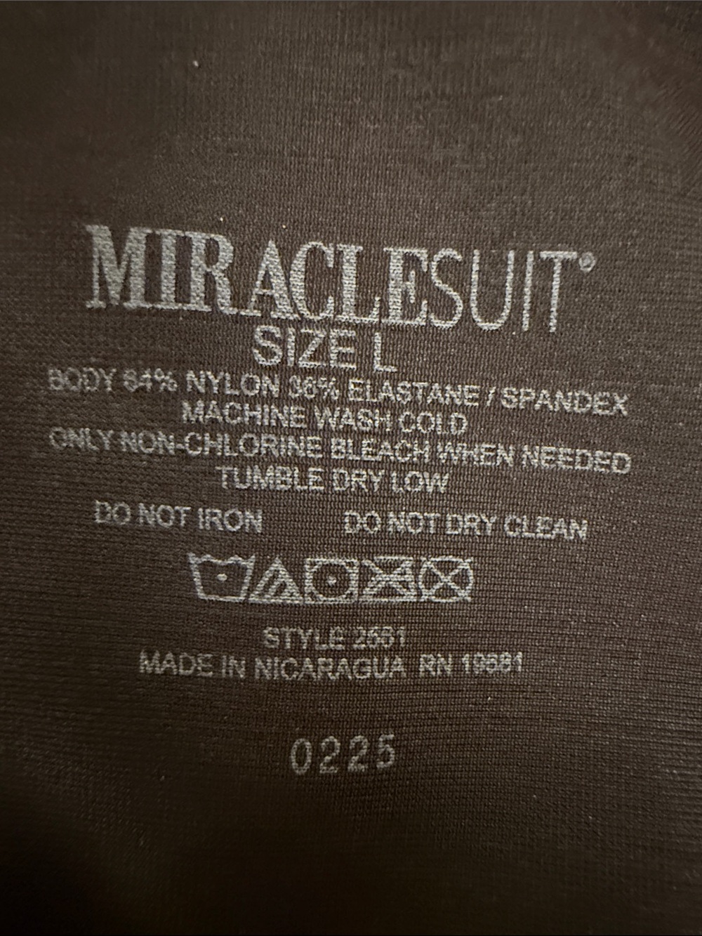 NEW Miraclesuit Black Sculpting Torsette Bodysuit with Contrast PanelsRETAIL $75 - Picture 5 of 6